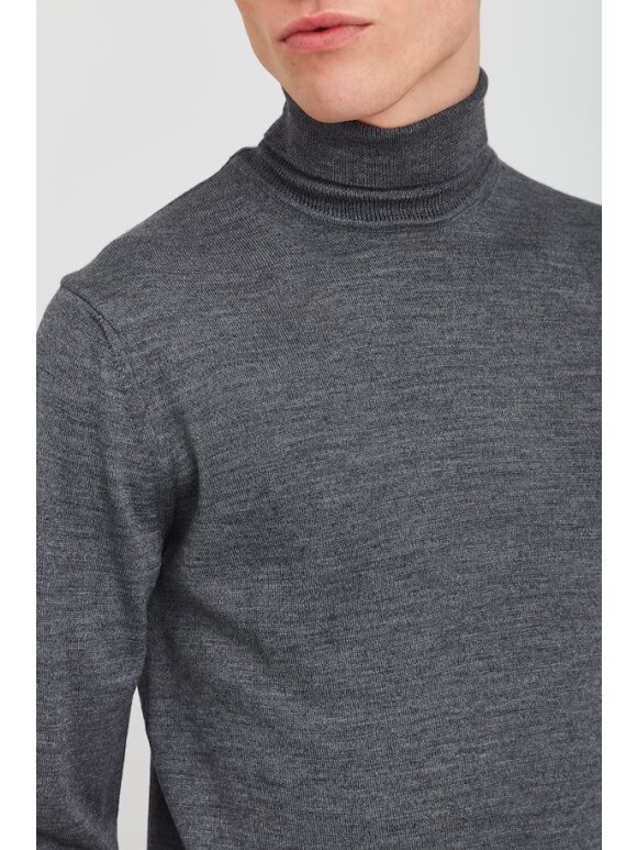 CASUAL FRIDAY - Casual Friday Konrad Merino