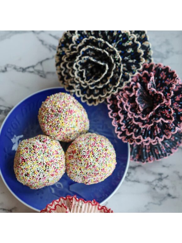 By Stær - by stær miley