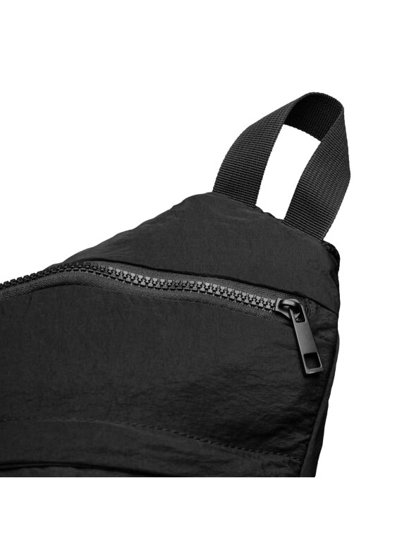 BLS HAFNIA - BLS Hafnia SLING BAG