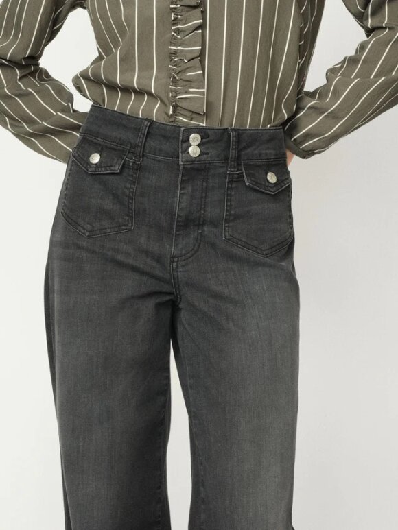 Mos Mosh - Mos Mosh MMColette Grendel