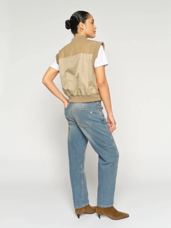 Mos Mosh - Mos Mosh MMAymen Galleon