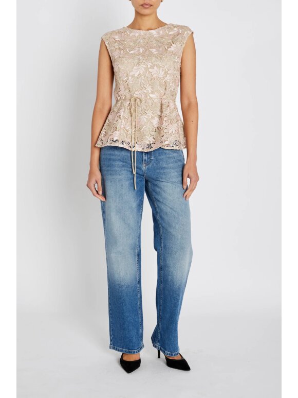 Bruuns Bazaar - Bruuns bazaar AdonidaBBOriia