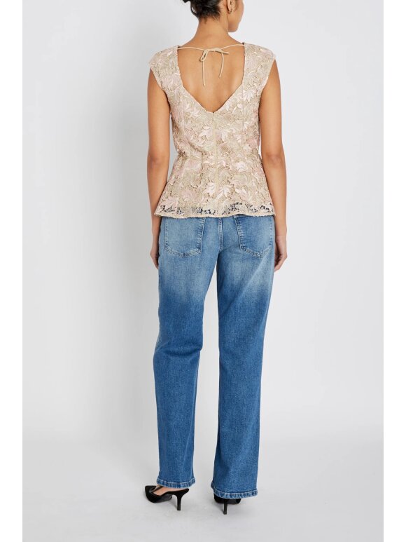 Bruuns Bazaar - Bruuns bazaar AdonidaBBOriia