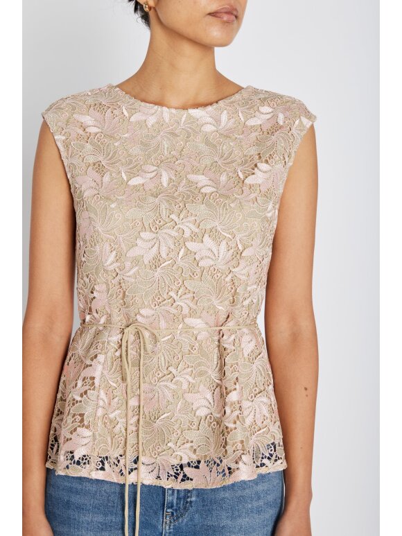 Bruuns Bazaar - Bruuns bazaar AdonidaBBOriia