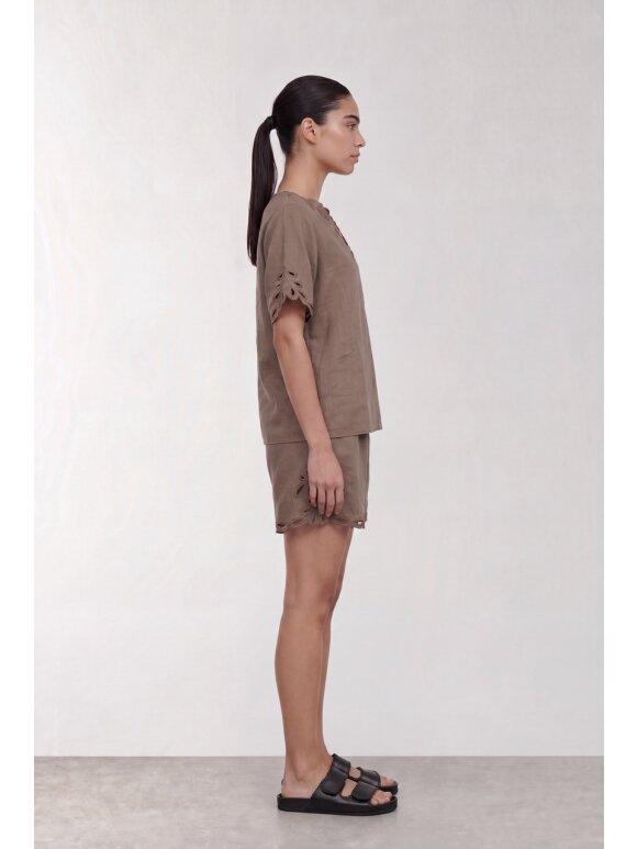 Leveté Room - Leveté Room NAJA 60 shorts