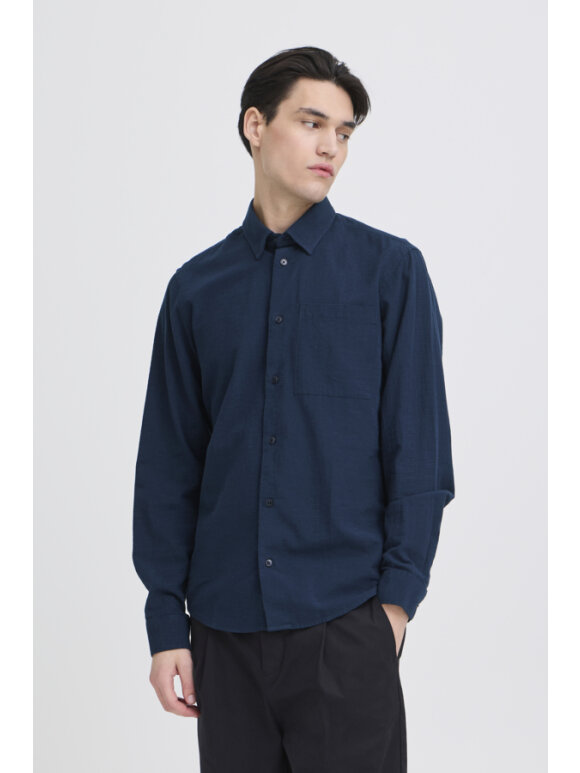 CASUAL FRIDAY - Casual Friday