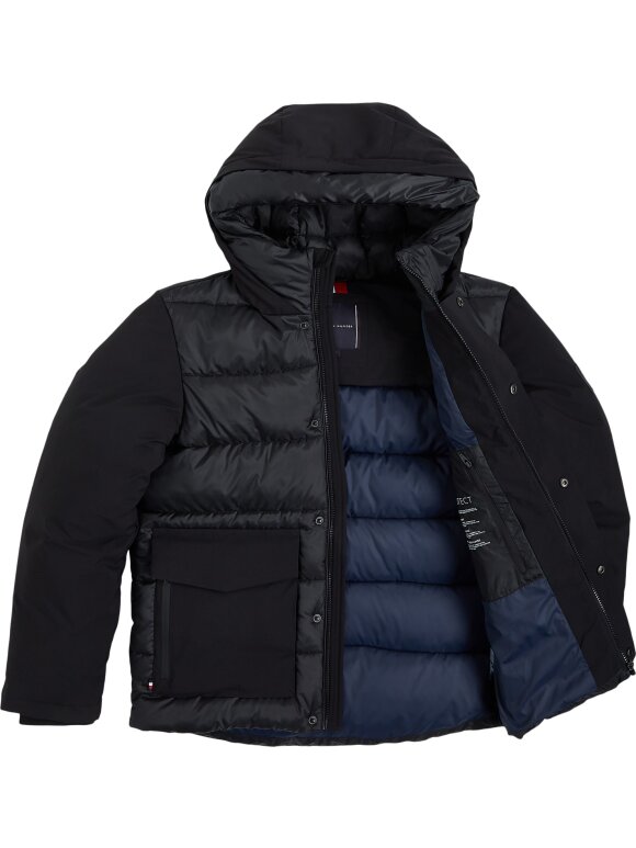 Tommy Hilfiger - Tech Mix Media Hooded Jacket